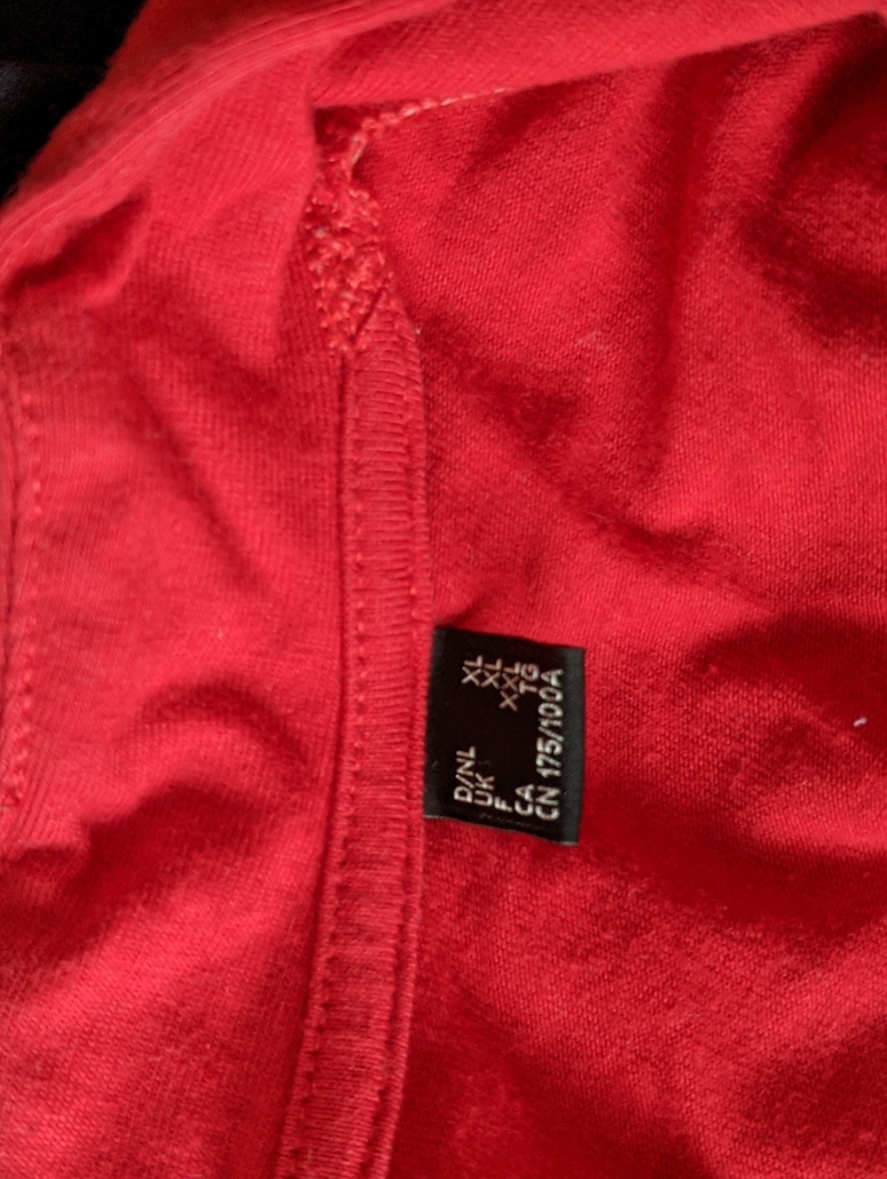 Red V-Neck Long Sleeve Top - Picture 2 of 2